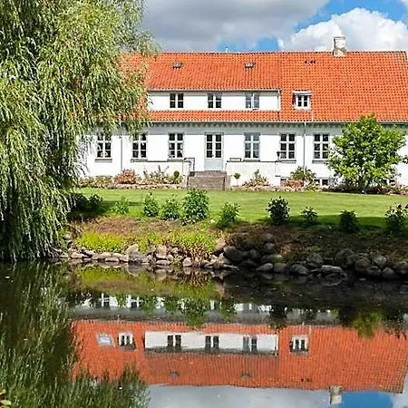 Sonnerupgaard & Konference Otel Kirke Såby